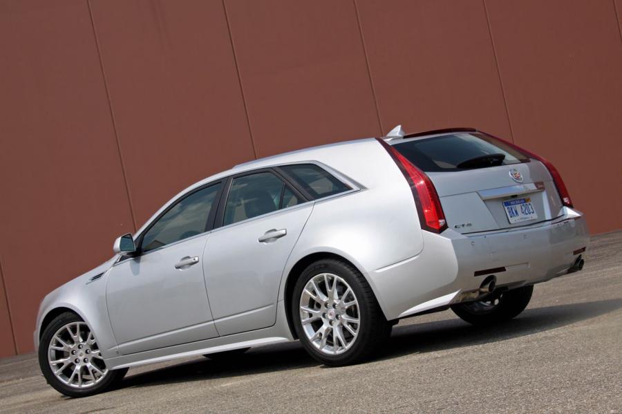  Cadillac CTS Sport Wagon 2010 года  (фото 52 из 53)